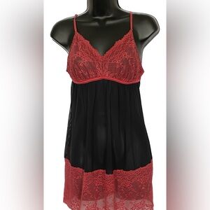 NWT LVR RED/BLK Nightgown, M *P1040